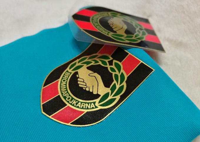 Labels en caoutchouc d'habillement de matte du classique 0.8mm, labels faits sur commande de transfert de chaleur pour des vêtements
