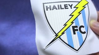 Étiquettes de transfert de chaleur TPU personnalisées en usine - Badges haute fréquence