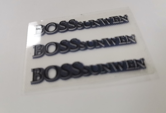 Habillement 3D imprimant le silicone de labels, labels de transfert de chaleur avec des techniques gravantes en refief