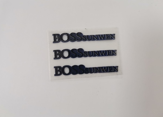 Habillement 3D imprimant le silicone de labels, labels de transfert de chaleur avec des techniques gravantes en refief