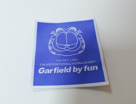 Label tissé par T-shirt adapté aux besoins du client de conception, label tissé par cou de vêtement