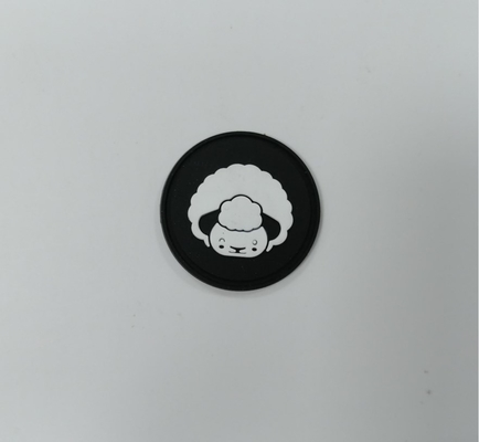 le transfert de chaleur lavable de labels en caoutchouc de silicone de l'insigne 3D a adapté aux besoins du client