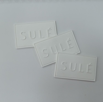 La BV a approuvé le silicone 3D a gravé la coutume en refief cousent sur l'insigne de PVC de Logo Patches