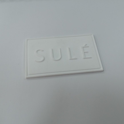 La BV a approuvé le silicone 3D a gravé la coutume en refief cousent sur l'insigne de PVC de Logo Patches