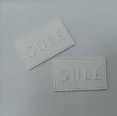La BV a approuvé le silicone 3D a gravé la coutume en refief cousent sur l'insigne de PVC de Logo Patches
