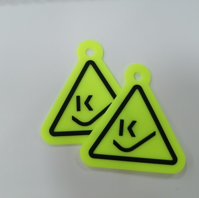 Les insignes en caoutchouc de corrections du silicone 3D de PVC cousent sur lavable adapté aux besoins du client