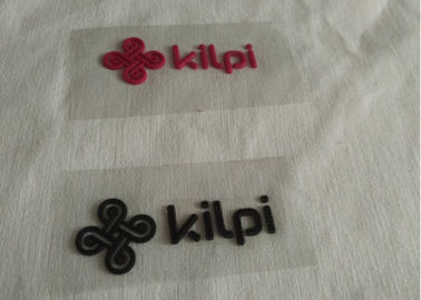 les labels en caoutchouc d'étiquettes de chaleur du logo 3D de transfert de labels imprimables d'habillement ont gravé des techniques en refief
