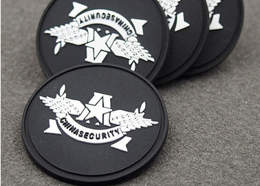 Cousez sur le type forme ronde d'insignes d'habillement de corrections de label fait sur commande de PVC