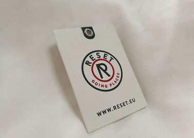 Étiquettes faites sur commande écologiques de coup d'habillement pour la forme spécialisée par marchandises
