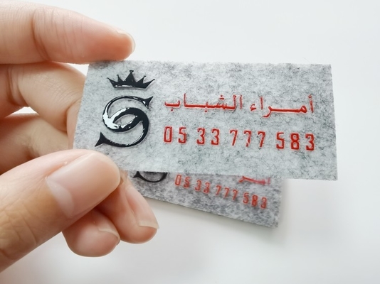 Label brillant de transfert de chaleur du silicone 3d imprimé sur le tissu de velours pour le chapeau