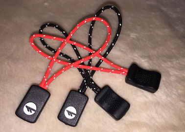 Injection en caoutchouc personnalisée de micro d'extracteur de tirette de sports de Skiwear du logo 3d