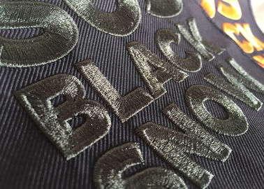 les corrections brodées par coutume tissées par logo augmentées par 3D cousent sur des insignes de tissu