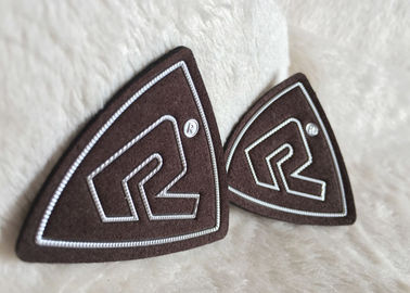 Corrections adaptées aux besoins du client de cuir de relief de suède de Brown, logo à haute densité brillant de Siliver Tpu