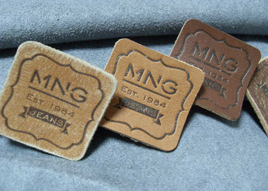 Logo Embossed Real Leather Labels fait sur commande de haute qualité raccorde pour des jeans et des sacs