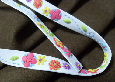 Corrections faites sur commande de relief d'habillement, labels en caoutchouc de PVC avec Coudre-sur le type d'insigne