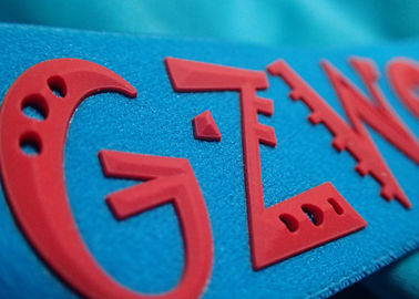 Bande élastique de logo fait sur commande et de silicone antidérapant pour la veste de manteau de vêtement