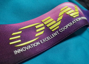 Bande élastique de logo fait sur commande et de silicone antidérapant pour la veste de manteau de vêtement