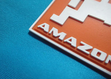 Le label matériel de tissu de PVC de silicone, conçoivent le label en fonction du client de soin en caoutchouc de silicone de la correction 3D de PVC