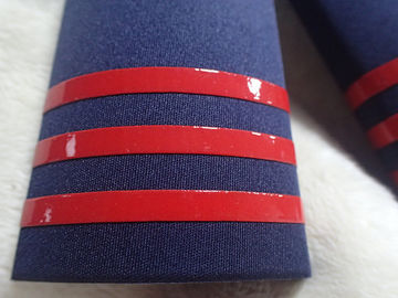 Éclat et labels mous en caoutchouc de silicone imprimés sur les épaules militaires d'habillement