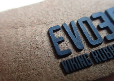 Logo Garment Leather Patch Custom personnalisé a gravé des jeans en refief garnissent en cuir le label de correction