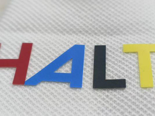 Logo OEKOTEX Patches lavables personnalisés Badges en silicone argent reflet
