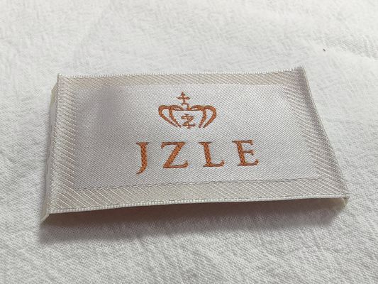 Étiquettes de luxe tissées pour chaussures