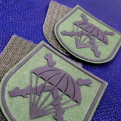 Écussons de vêtements, sérigraphie, étiquettes, ruban velcro, silicone sur écussons pour vestes