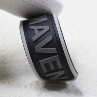 Le logo est une marque de vêtements et de bagages