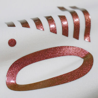 Étiquettes de transfert thermique en silicone personnalisées avec des paillettes lavables pour vêtements