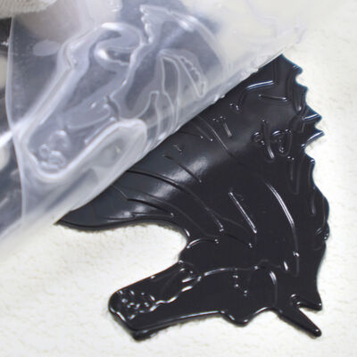 Étiquette de transfert de chaleur en TPU Black Running Horse