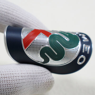 Emblème de voiture de tension en TPU 3D personnalisé - Badge de transfert de chaleur du logo Alfa Romeo pour les intérieurs automobiles