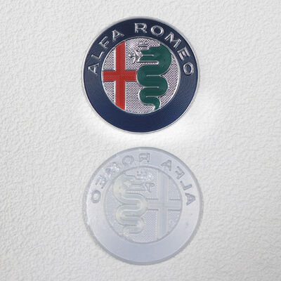 Emblème de voiture de tension en TPU 3D personnalisé - Badge de transfert de chaleur du logo Alfa Romeo pour les intérieurs automobiles