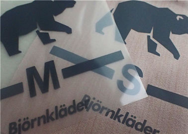 Labels d'habillement de transfert de chaleur d'encre de gris de charbon de bois d'écran en soie pour le T-shirt