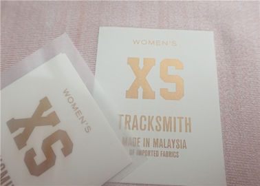 Labels froids plats d'habillement de transfert de chaleur de larme avec l'anti sublimation imprimant le logo fait sur commande d'or