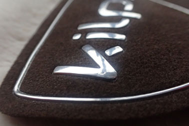 Le cuir de relief fait sur commande de transfert de chaleur raccorde le logo 3D sur le suède, labels des vêtements TPU