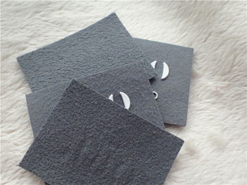 Corrections en caoutchouc de logo de suède gris supérieur importées par doux, avec le logo micro fait sur commande d'injection