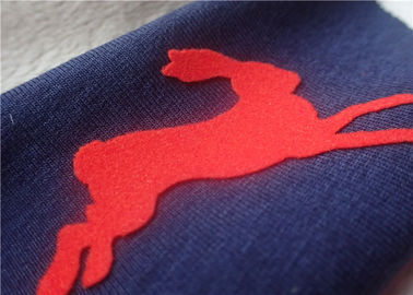 Logo de flocage monochrome de transfert de chaleur de peluche courte pour la couleur rouge lumineuse d'habillement