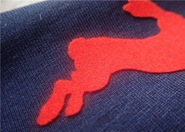 Logo de flocage monochrome de transfert de chaleur de peluche courte pour la couleur rouge lumineuse d'habillement