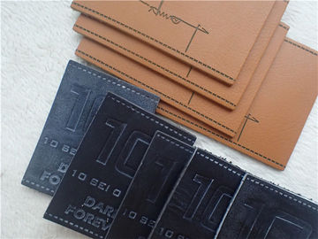 Corrections de logo de relief par cuir qui respecte l'environnement d'unité centrale pour la couleur de Pantone de jeans