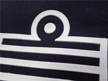 Labels blancs durables de transfert de chaleur de silicone pour la marque de vêtements de sport