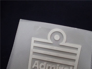 Labels blancs durables de transfert de chaleur de silicone pour la marque de vêtements de sport