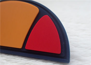 Corrections en caoutchouc de logo de demi-cercle multiple de couleur pour la décoration de sac