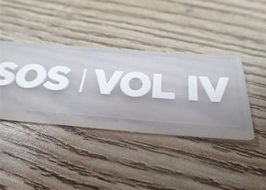 Façonnez le fer 3d sur la correction en caoutchouc de PVC de coutume de tissu mou de correction de silicone d'insigne