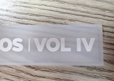 Façonnez le fer 3d sur la correction en caoutchouc de PVC de coutume de tissu mou de correction de silicone d'insigne