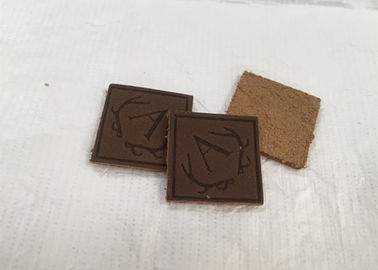 Label de relief personnalisé fait sur commande de Logo Jeans Genuine Leather Patch /Leather pour le vêtement