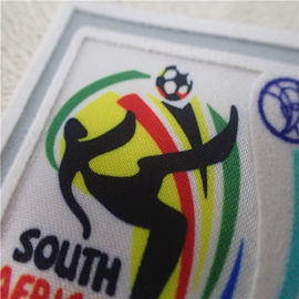 Transfert de chaleur de coupe du monde de la FIFA s'assemblant des corrections multicolores pour la décoration de vêtements de sport