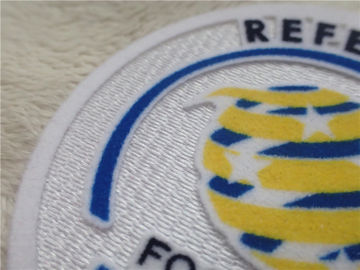 L'habillement fait sur commande de mode raccorde la fédération Tatami lavable du football s'assemblant le label pour le vêtement