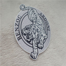 L'habillement fait sur commande d'OEKO raccorde le flocage de Tatami de transfert de chaleur de silicium de logo de tigre de forme irrégulière
