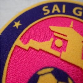 L'habillement fait sur commande de Club de Football raccorde le transfert de chaleur Tatami s'assemblant les labels doux de vêtement