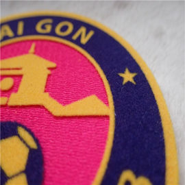 L'habillement fait sur commande de Club de Football raccorde le transfert de chaleur Tatami s'assemblant les labels doux de vêtement